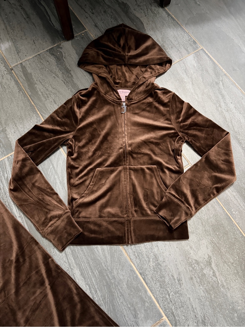 🐻Medium Brown Juicy Hoodie with Pink Rhinestones